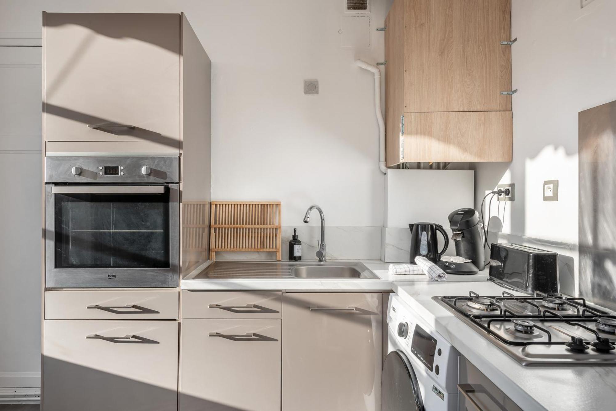 Appartement Spacieux Et Chaleureux Coeur De Ville Chambery Bagian luar foto