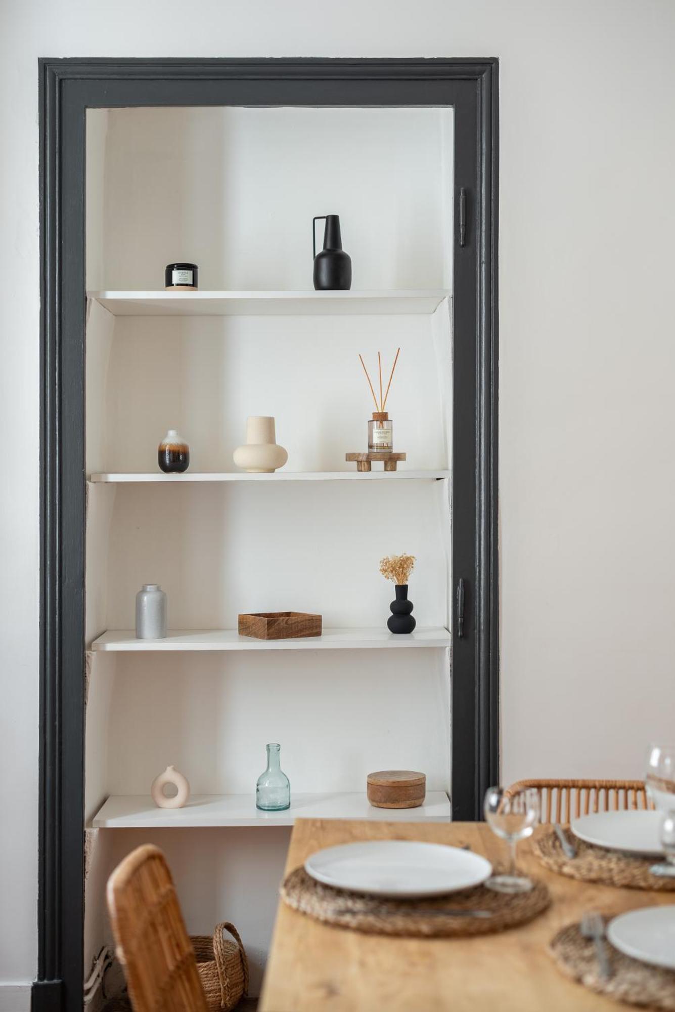 Appartement Spacieux Et Chaleureux Coeur De Ville Chambery Bagian luar foto
